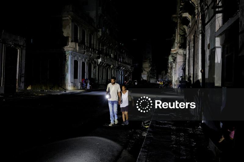 Cuba's national electric grid collapses, plunging island into darkness