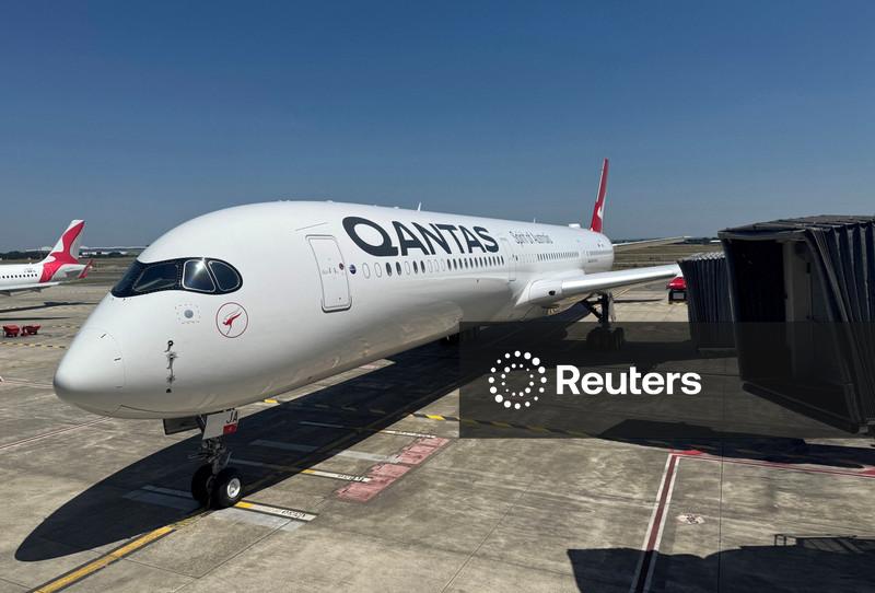 Qantas, pilots' union reach provisional agreement in pay talks