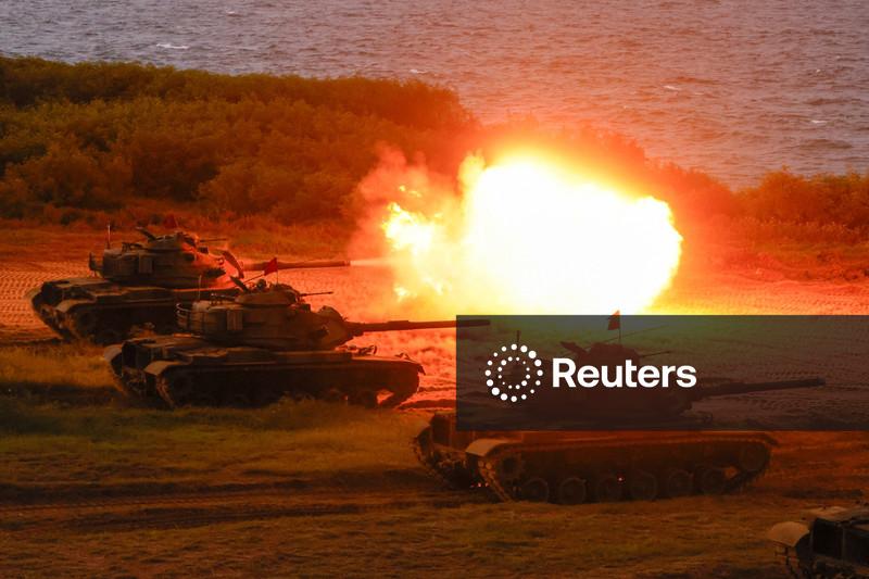 Taiwan 'throttles' mobile internet for first time during annual war games