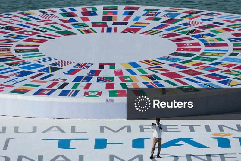 AI investment props up global growth, but war and debt threaten outlook, IMF says