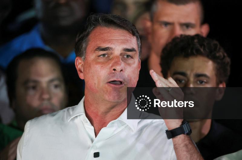 Flavio Bolsonaro and family to receive US visas after leaving Brazil, State Department says